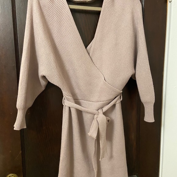 Mauve Sweater Dress - Picture 3 of 3